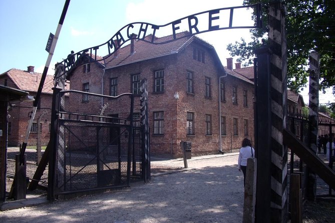 1 Day Trip Auschwitz-Birkenau Memorial and Museum Guided Tour from Krakow - Price and value: what $29.99 gets you