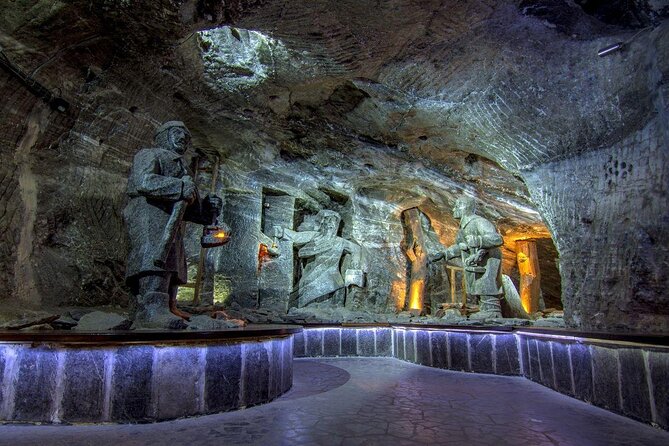 Auschwitz Birkenau and Wieliczka Salt Mine Guided Full Day Tour - Key things that make this tour worth your time