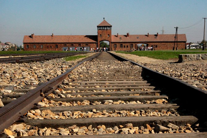 Auschwitz- Birkenau and Wieliczka Salt Mine in One Day - Price and logistics: what you’re really paying for