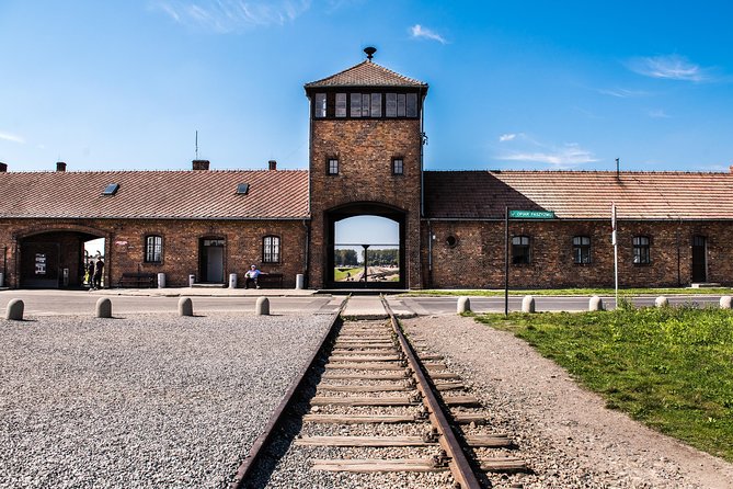 Auschwitz-Birkenau Memorial and Museum Trip from Krakow - Hotel pickup and a group of up to 30: the logistics that make it worth it