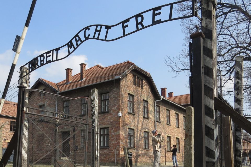Auschwitz-Birkenau: Museum Entry Ticket with Guided Tour - The exhibitions and barracks: how the story becomes specific