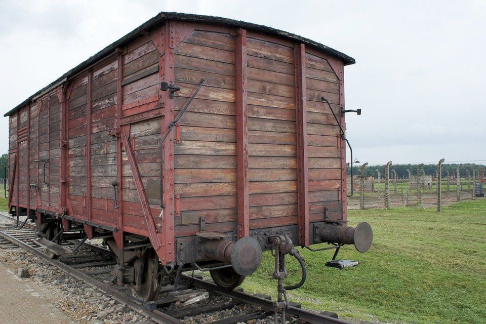 Auschwitz-Birkenau: Museum Entry Ticket with Guided Tour - Who this guided tour suits best (and who should reconsider)