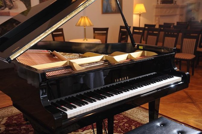 Chopin Piano Concert at Chopin Gallery with a Glass of Wine - Chopin Gallery: the venue that shapes the whole evening