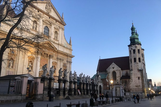 Complete Cracow Bike Tour (small group of maximum 15 people!) - University and Castle area driving: Krakow’s power centers in motion