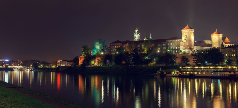 Creepy Krakow: 2-Hour City Walking Tour - Guides Make or Break a Night Tour, and This One Usually Lands