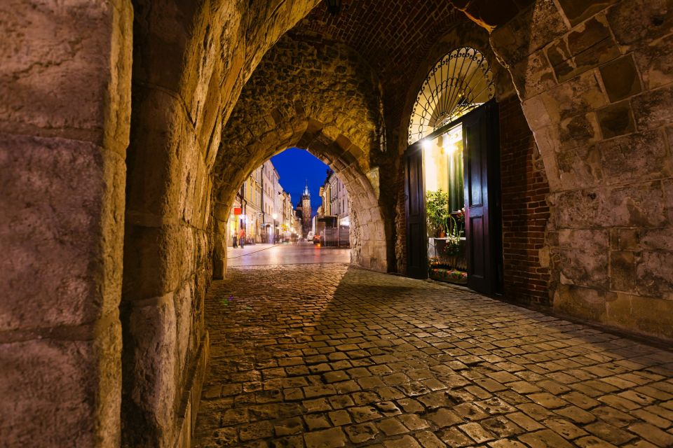 Creepy Krakow: 2-Hour City Walking Tour - How Much Walking Is It Really (And What Weather to Plan For)