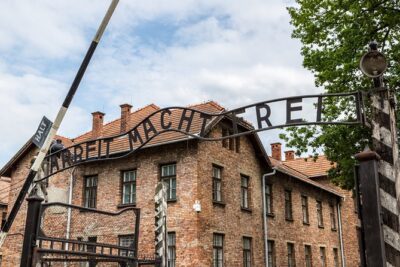 From Cracow: Auschwitz- Birkenau Tour with transportation - Auschwitz I: Two hours in the main museum areas