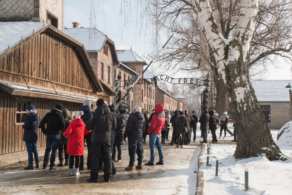 From Krakow: Auschwitz and Wieliczka Salt Mine Full-Day Trip - Auschwitz I: barracks, gas chambers, chimneys, and the headset advantage