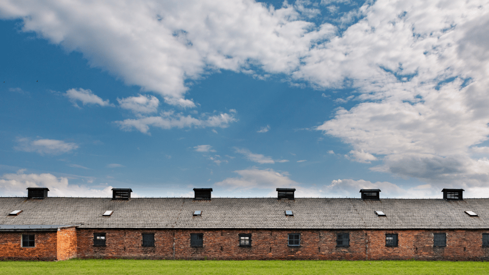 From Krakow: Auschwitz-Birkenau Guided Tour Guaranteed Time - Birkenau (Auschwitz II): why the walk feels longer than the time