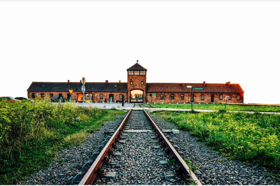 From Krakow: Auschwitz-Birkenau & Schindler's Factory Tour - Small-group promise vs real-world crowding