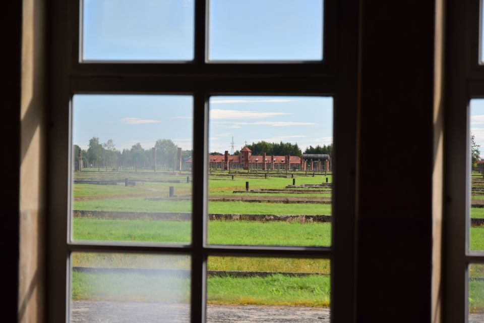From Krakow: Auschwitz-Birkenau Tour with Transportation - How the Paper Guidebook Changes the Experience