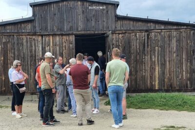from Kraków: Auschwitz excursion with guaranteed Dutch guide - Auschwitz I Museum: the core story and the Dutch barrack focus