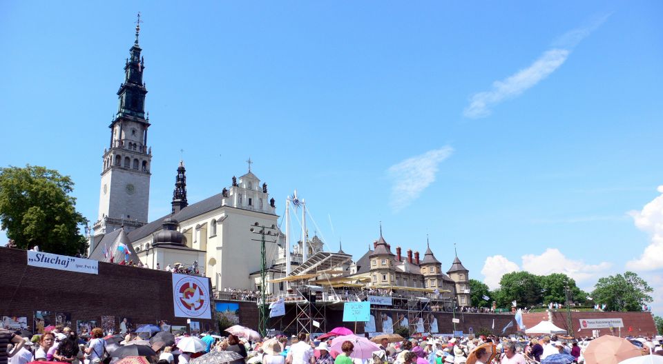 From Krakow: Full-Day Wadowice & Czestochowa Tour - Wadowice and Częstochowa: what makes this day special