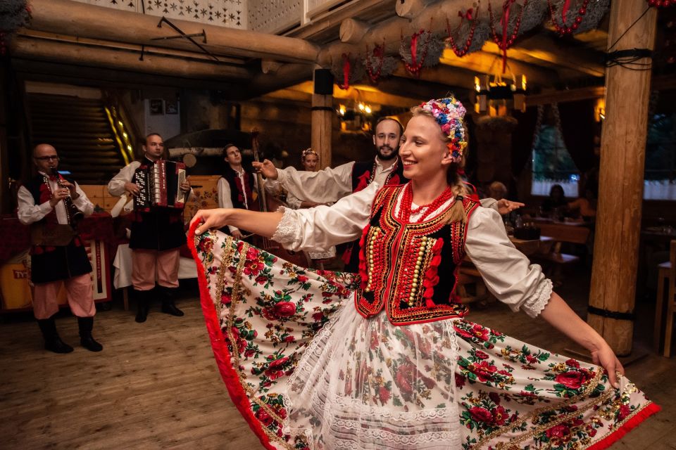 From Krakow: Polish Folk Show with All-You-Can-Eat Dinner - Getting to Karczma Skansen Smaków Without Stress