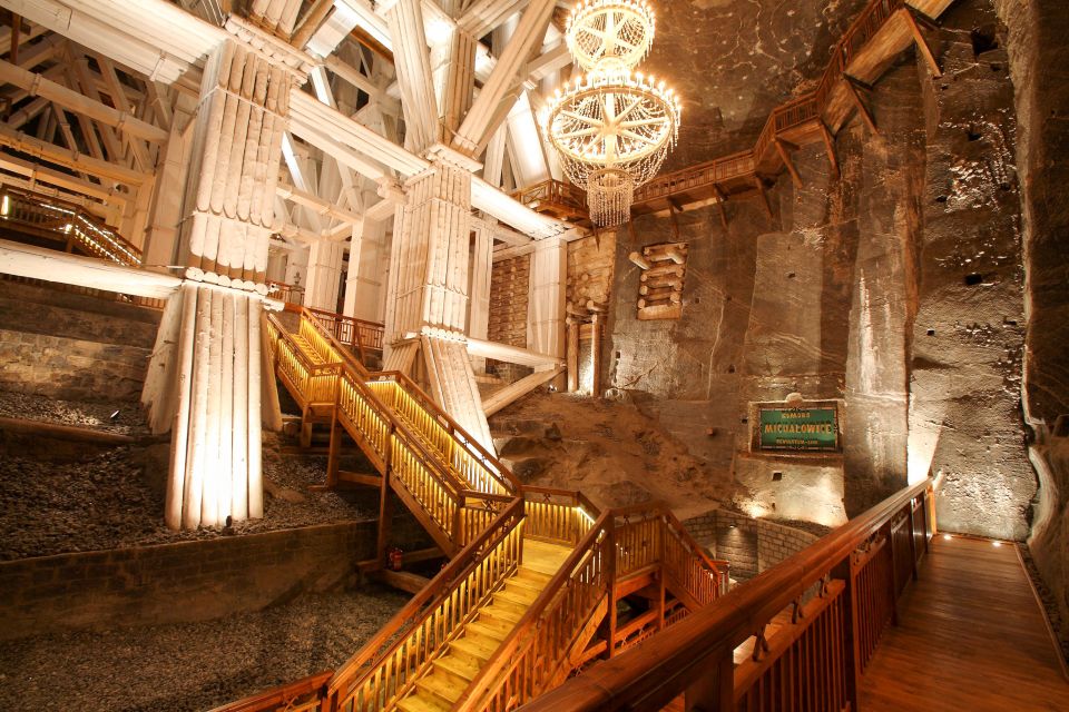 From Kraków: Wieliczka Salt Mine Guided Tour - Stepping into the underground: the 800-step reality at the start
