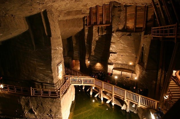 From Kraków: Wieliczka Salt Mine Guided Tour with Transport - The Kraków transport setup that protects your time