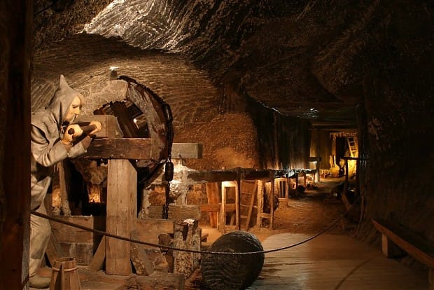 From Kraków: Wieliczka Salt Mine Guided Tour with Transport - The 800-step descent: what the walk is really like