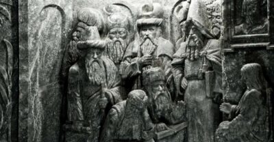 From Krakow: Wieliczka Salt Mine Half-Day Guided Tour - Salt lakes, timber supports, and the working-mining vibe