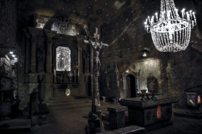 From Krakow: Wieliczka Salt Mine Tour with Hotel Pickup - Meeting your guide: why English narration changes everything