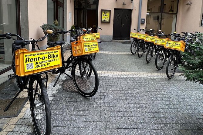 Full Bike Tour - the Old Town, Jewish Qtr & the Ghetto NEW BIKES - Key things that make this Krakow bike tour worth it