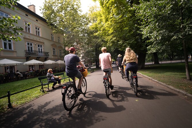 Full Bike Tour - the Old Town, Jewish Qtr & the Ghetto NEW BIKES - Wawel Hill: the Dragon story and the royal seat