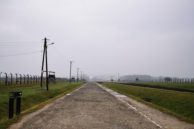 Guided Tour from Krakow to Auschwitz Birkenau with hotel pick up - Auschwitz I: what you’ll see and why the guide route matters