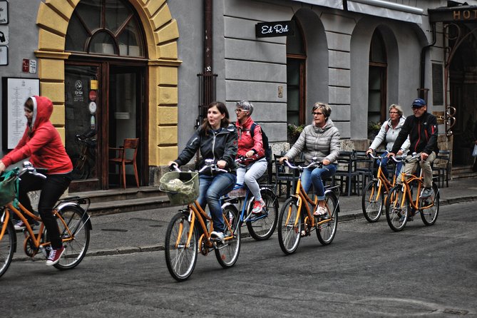 Highlights of Krakow Bike Tour - Small group - University Quarter: monuments, St. Anne, and Jagiellonian University