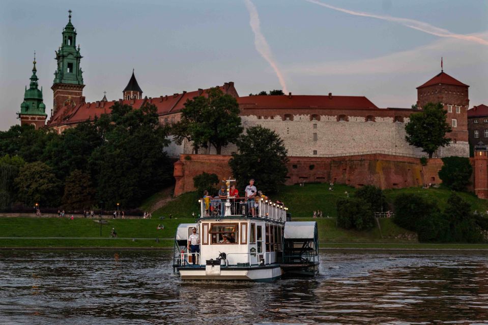 Krakow: 1-Hour Evening Vistula River Cruise - What the audio guide is like in real life (and how to not miss it)