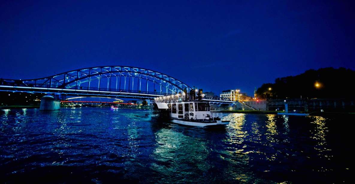 Krakow: 1-Hour Evening Vistula River Cruise - Manggha Centre and the bridges parade: where night views get real