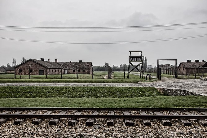 Krakow: Auschwitz-Birkenau Guided Tour with Hotel Transfer - Krakow to Oświęcim: arriving on time matters