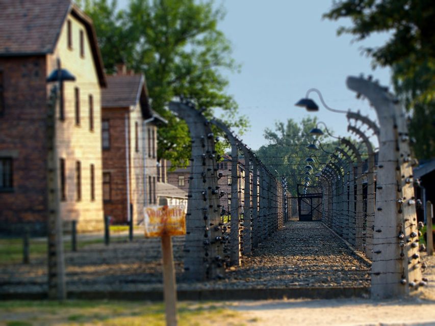Krakow: Auschwitz Birkenau Museum Guided Tour with Pickup - The Drive + Pickup: Your Pre-Dawn Reality Check