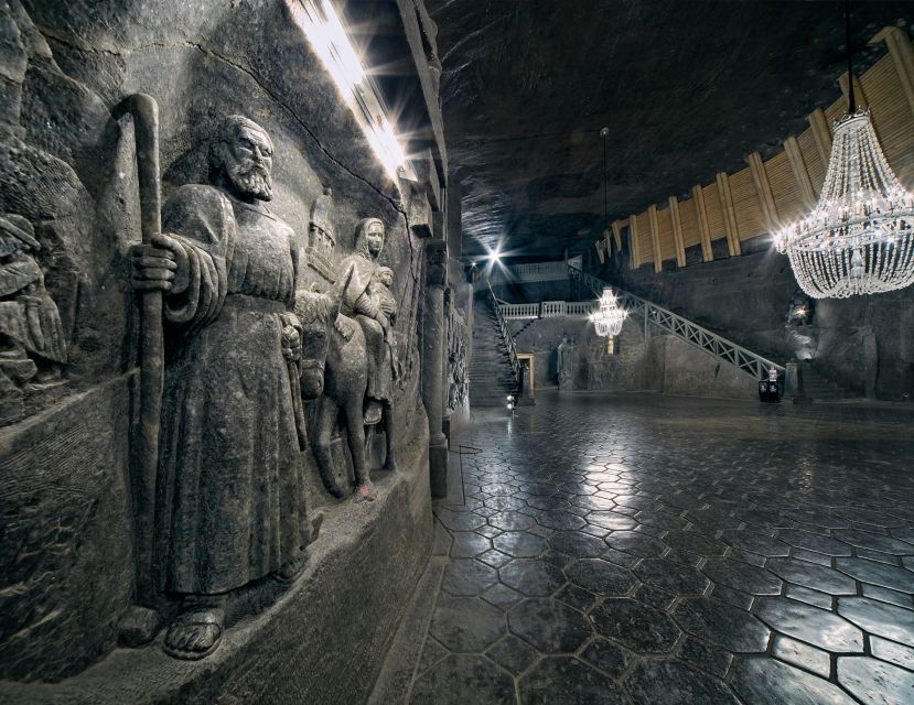 Krakow: Auschwitz-Birkenau & Wieliczka Salt Mine with Lunch - Wieliczka Salt Mine: 700 steps down to lakes and Saint Kinga
