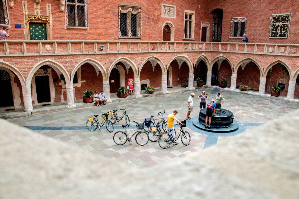 Krakow: Bike Tour of Old Town, Jewish Quarter and the Ghetto - Main Market Square to Wawel Castle: Old Town Highlights on Two Wheels