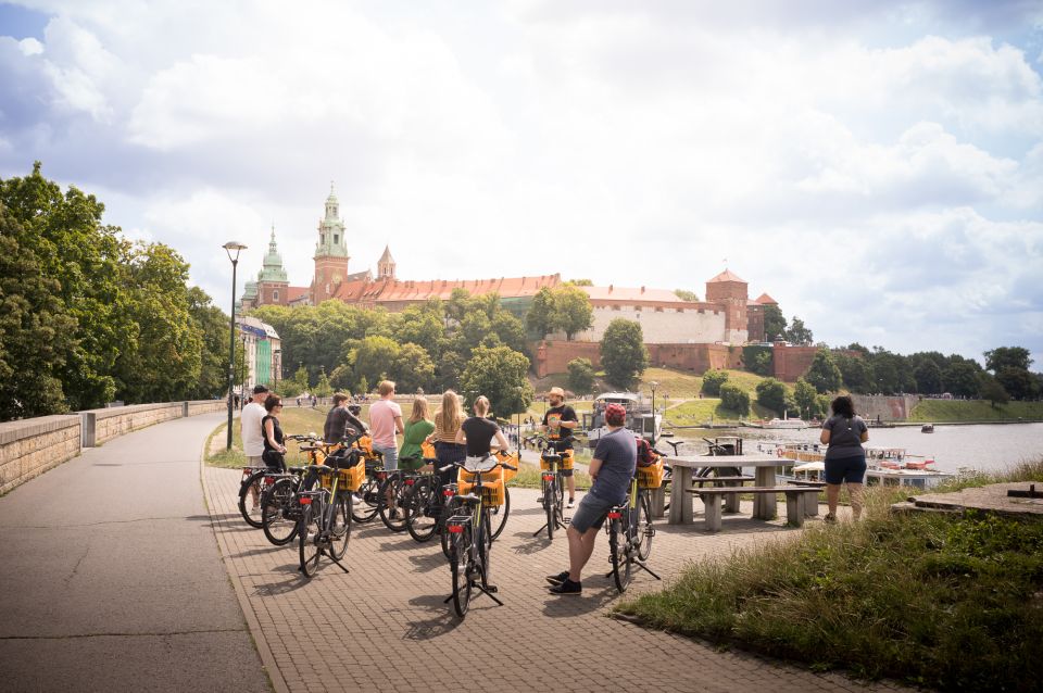 Krakow: Bike Tour of Old Town, Jewish Quarter and the Ghetto - Starting at Sławkowska 11: Finding the Office and Getting Rolling
