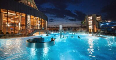 Krakow: Chocholowskie Baths with Ticket and Transportation - Pickup points and the 95-minute van rhythm