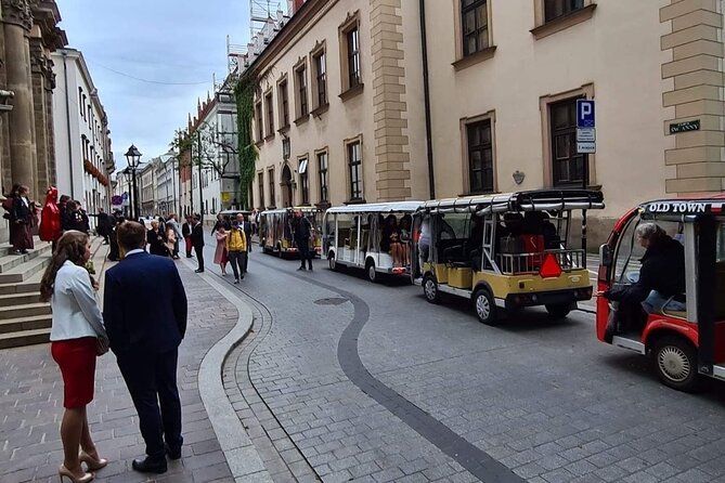 Krakow: City Sightseeing Tour Eco Electric Buggy Golf Cart - A heated eco electric buggy is the smart way to see Krakow in cold months