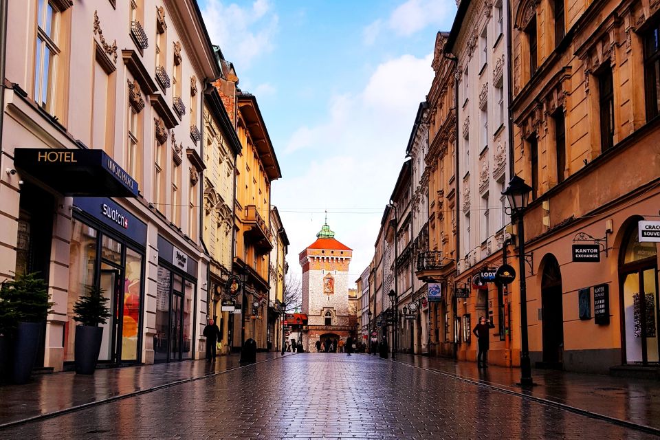 Krakow: City Tour by Electric Golf Cart - Oskar Schindler’s Factory: a short stop that points you to the next level