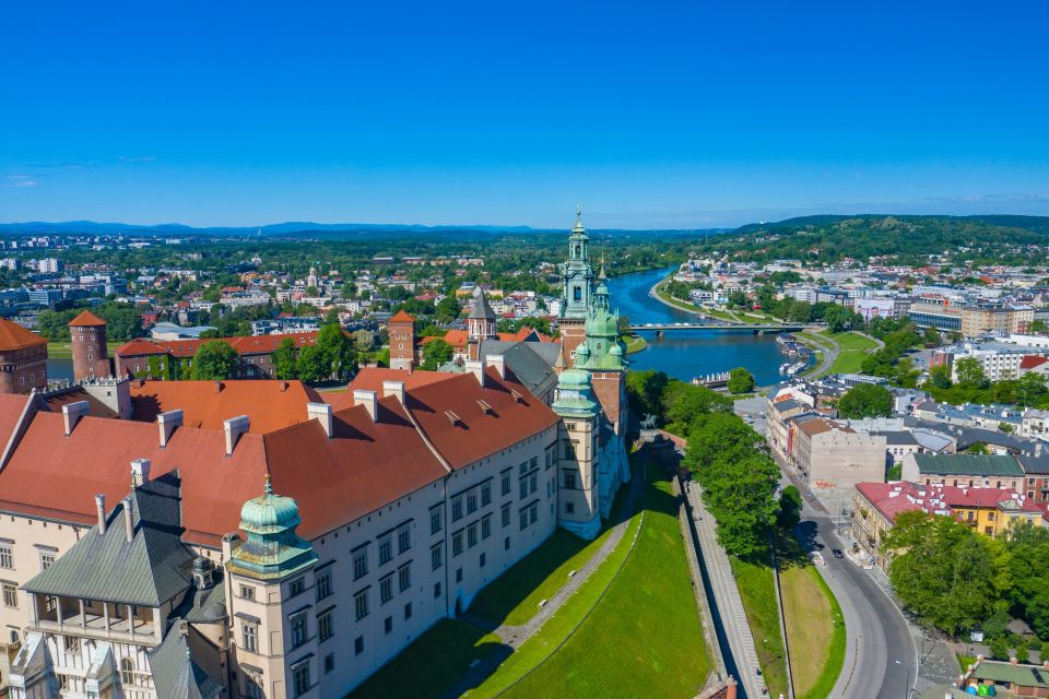 Krakow: Electric Car Sightseeing Tour - Schindler’s Factory Finish: Your Best Choice After 1.5 Hours