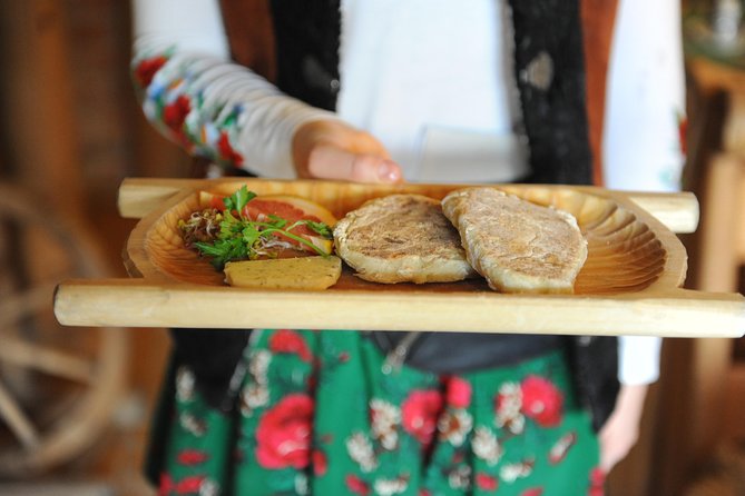 Krakow: Food Tour of 10 Tastings with Pierogi, Vodka & More - Key Things That Make This Food Tour Worth Your Time