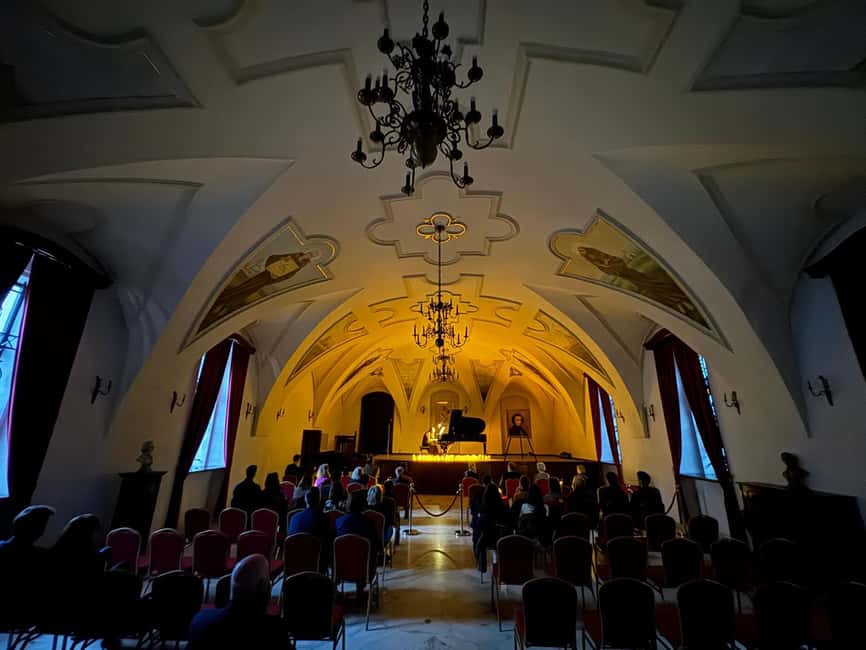 Krakow: Frédéric Chopin Classical Music Candlelight Concert - Price and Value: Why This Costs $20 and Feels Fair