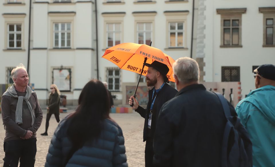Krakow: Jewish Quarter and Former Ghetto Tour - Entering Kazimierz: why this tour starts at ul. Szeroka 24
