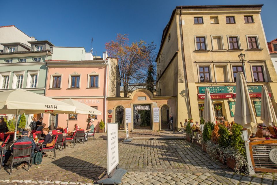 Krakow: Kazimierz Jewish Quarter Walking Tour - Kazimierz’s mood: why this walk works better than a bus tour