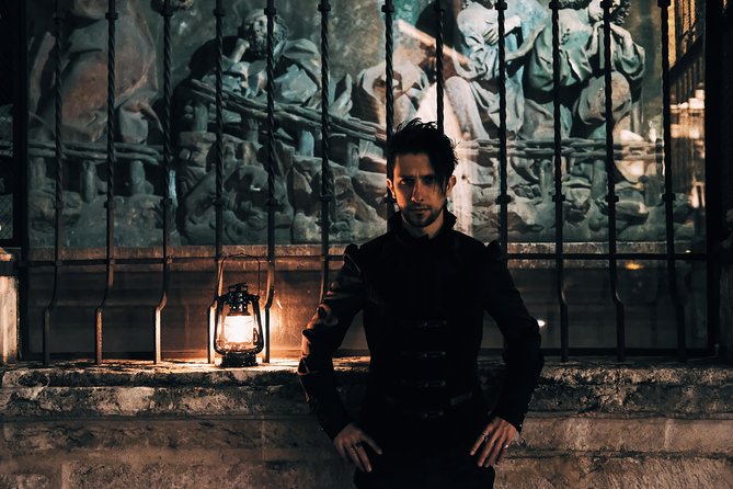 Krakow Night Tour: Ghosts, Vampires and Legends of the Old Town - Night legends in Krakow: what the tour is really like