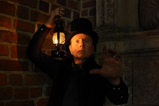 Krakow Night Tour: Ghosts, Vampires and Legends of the Old Town - Rynek Główny after dark: the heart of the stories