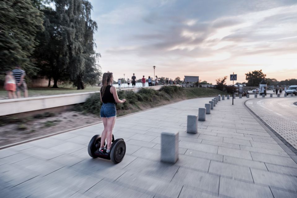 Krakow: Old Town Guided Segway Tour - Royal Wawel Castle and the power of place