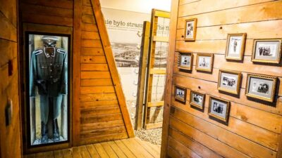 Krakow: Oskar Schindler's Factory Entry Ticket & Guided Tour - Meeting at the factory gate: how the 1.5-hour tour works
