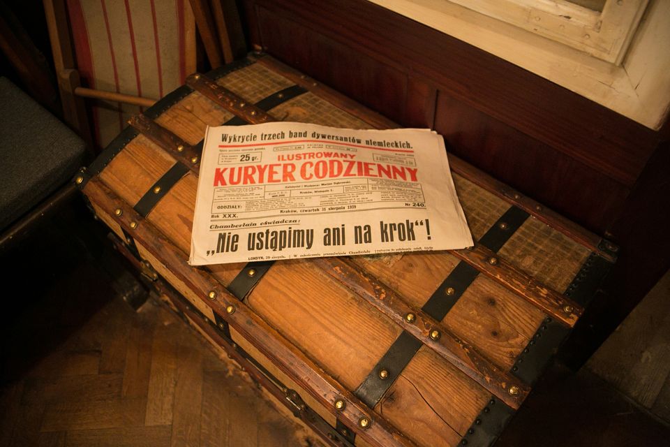 Krakow: Schindler's Factory & Ghetto Guided Tour - Under the Eagle Pharmacy and the story of Tadeusz Pankiewicz