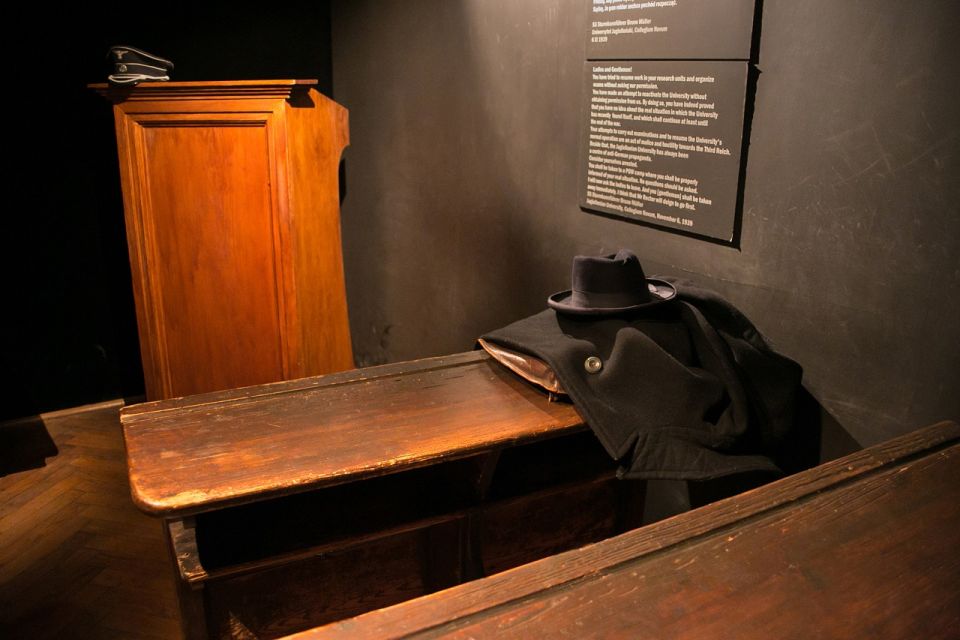 Krakow: Schindler's Factory Guided Tour - The 2-hour guided format: how the pacing works