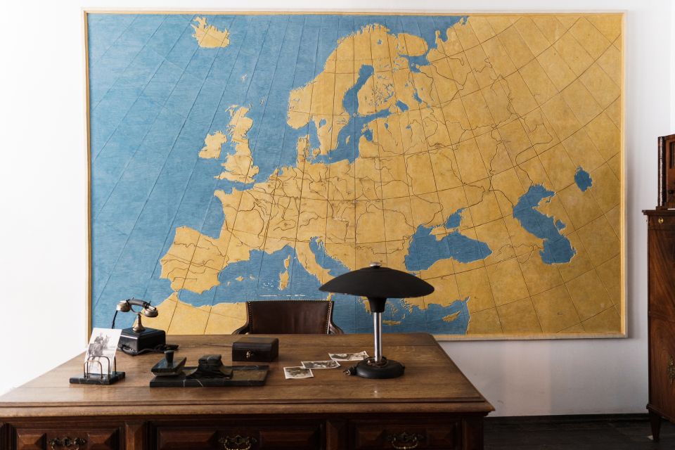 Krakow: Schindler's Factory Ticket with Guided Tour Option - The factory tour flow: what the 1.5 hours actually feels like