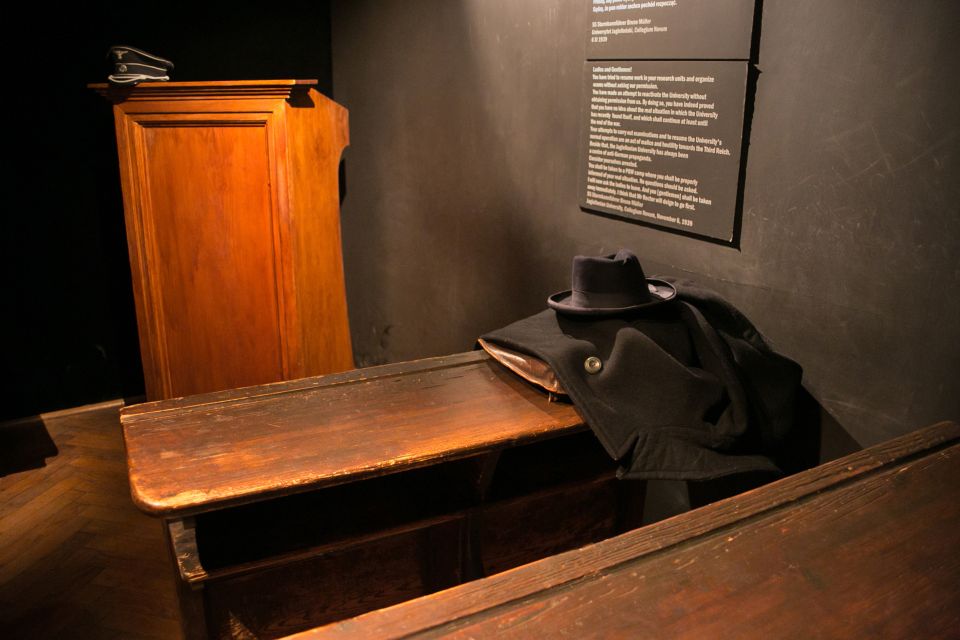 Krakow: Schindler's Factory Tour with Entrance Ticket - The 1.5-hour factory tour: what to expect room to room